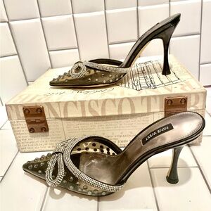 Nine West Nanita Black mules with Rhinestone trim Women’s size 7.5 New